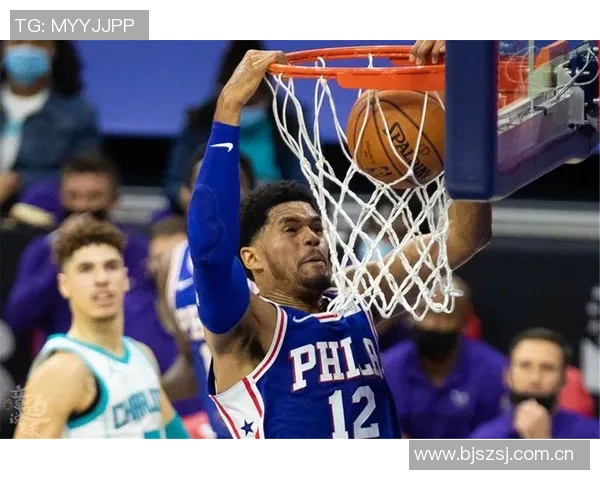 布歇表现出色半场砍下17分7板正负值高达23助球队领先 布歇表现出色半场砍下17分7板正负值高达23助球队领先