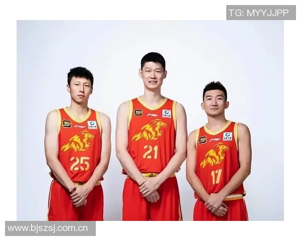 热身赛精彩回顾周琦孙铭徽双双发威四川全运男篮力克璞园柏力力