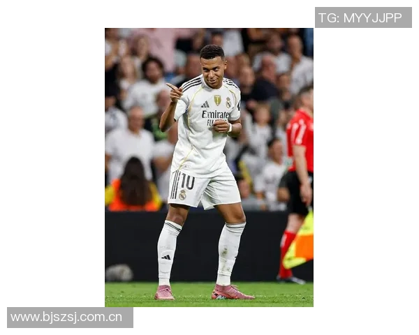 姆巴佩因右脚踝受伤退出法国队集训已回归皇马进行康复治疗 姆巴佩因右脚踝受伤退出法国队集训已回归皇马进行康复治疗