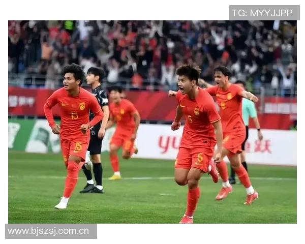 早报:U22国足遭遇越南零封惨败四场直接对决未尝胜绩 早报:U22国足遭遇越南零封惨败四场直接对决未尝胜绩