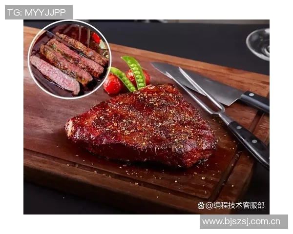 亚当斯如野兽般光脚漫步手持牛排展现原始魅力 亚当斯如野兽般光脚漫步手持牛排展现原始魅力