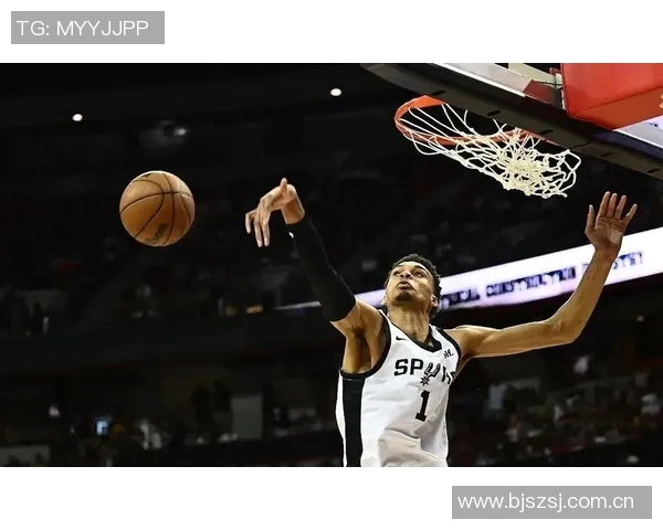 NBA总决赛回顾：文班亚马惊艳表现助马刺战胜尼克斯夺冠