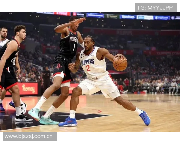 贾巴里史密斯日常穿搭引发关注时尚风潮致敬小帅气质 贾巴里史密斯日常穿搭引发关注时尚风潮致敬小帅气质